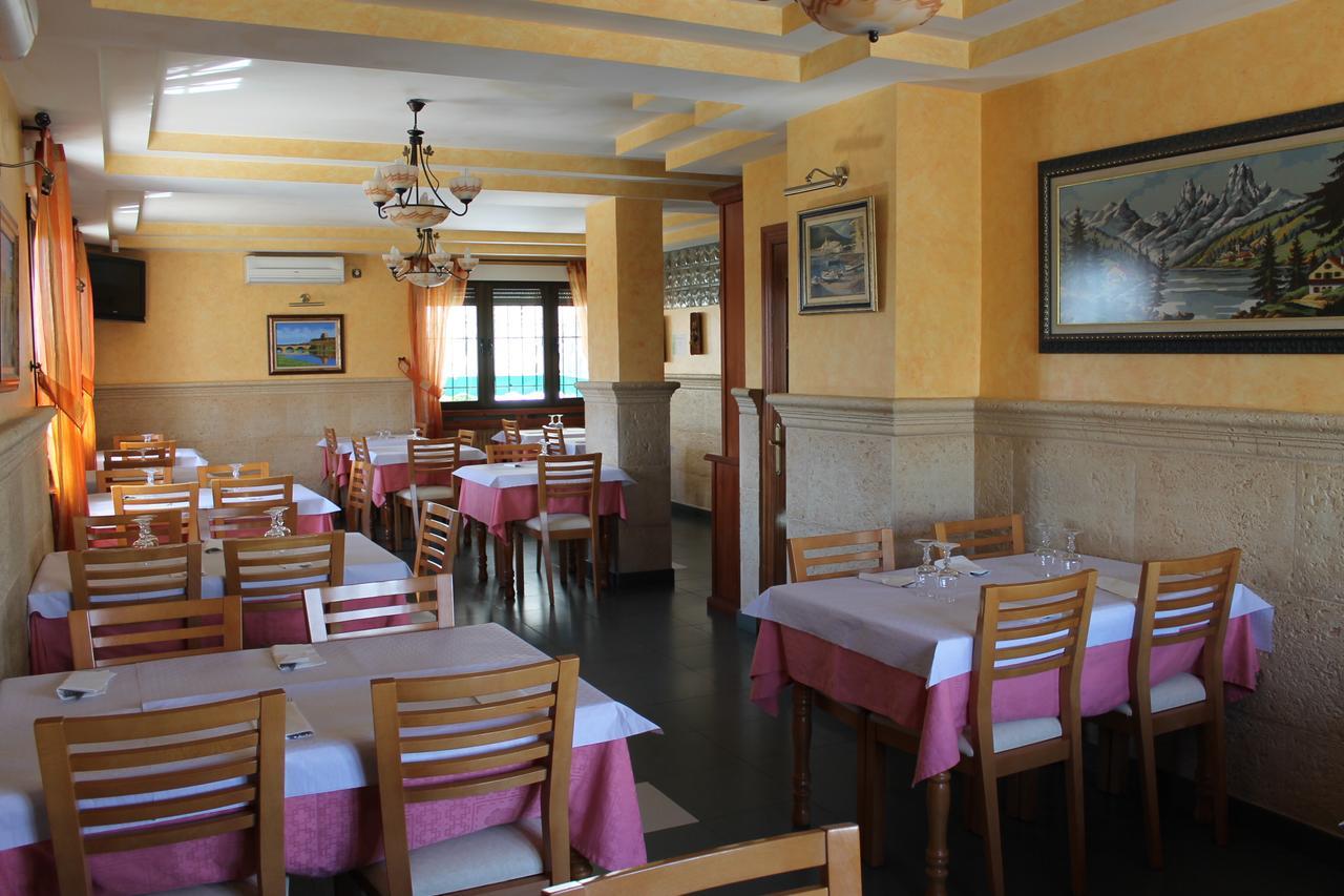 Hôtel La Llave Del Campo à Ciudad-Rodrigo Extérieur photo