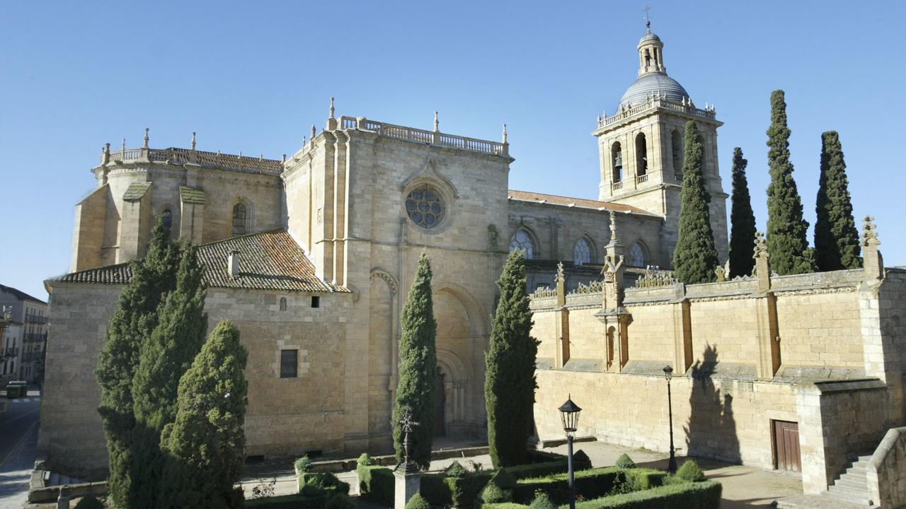 Hôtel La Llave Del Campo à Ciudad-Rodrigo Extérieur photo